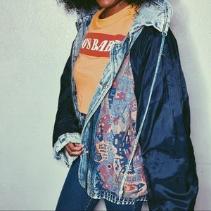 90s VINTAGE DENIM JACKET • Jacket size- M
